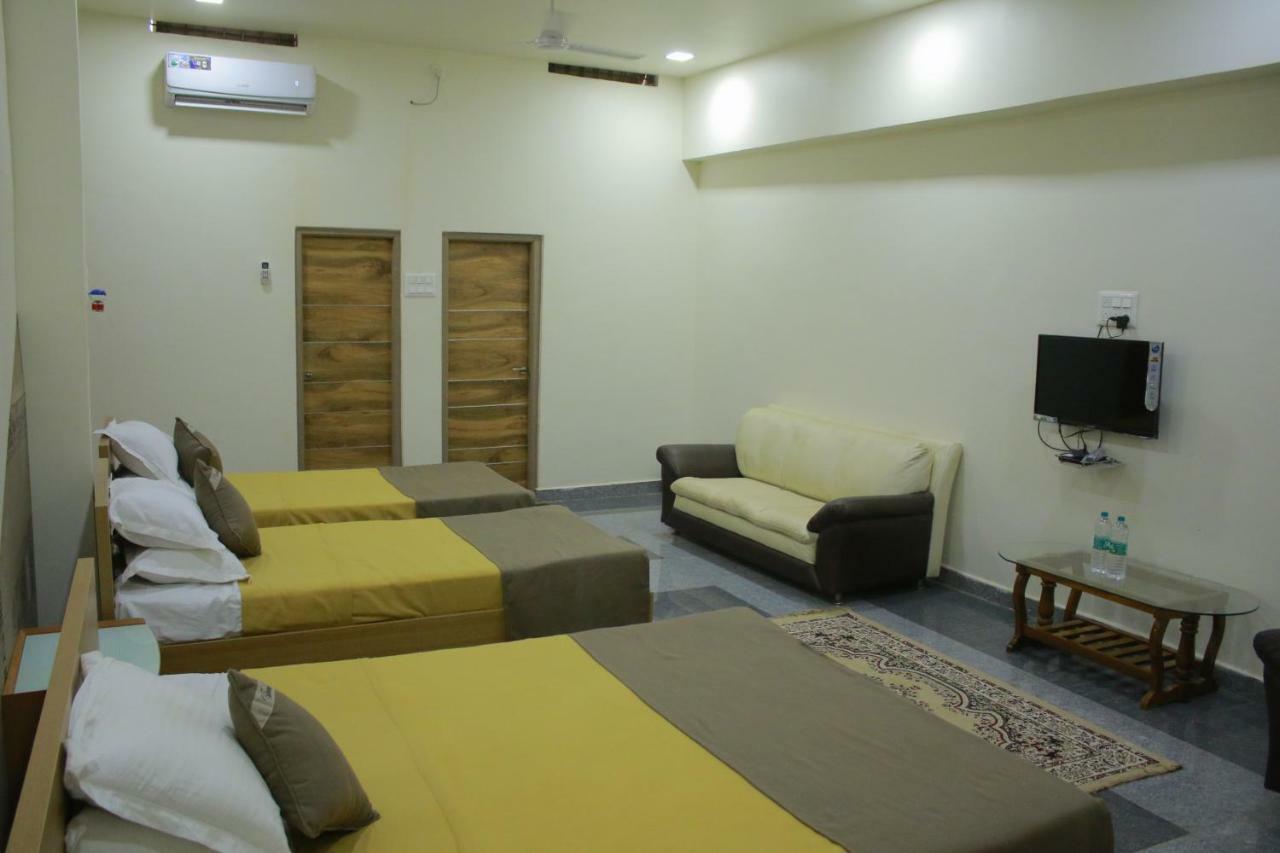 Krishna Villa Бадами Екстериор снимка